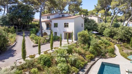 Villa meublée 5 chambres avec piscine - Golfe-Juan