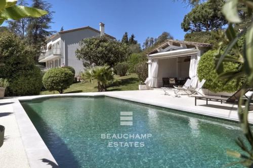 Villa 5 chambres néo-provençale avec aperçu mer - La Roquette-sur-Siagne