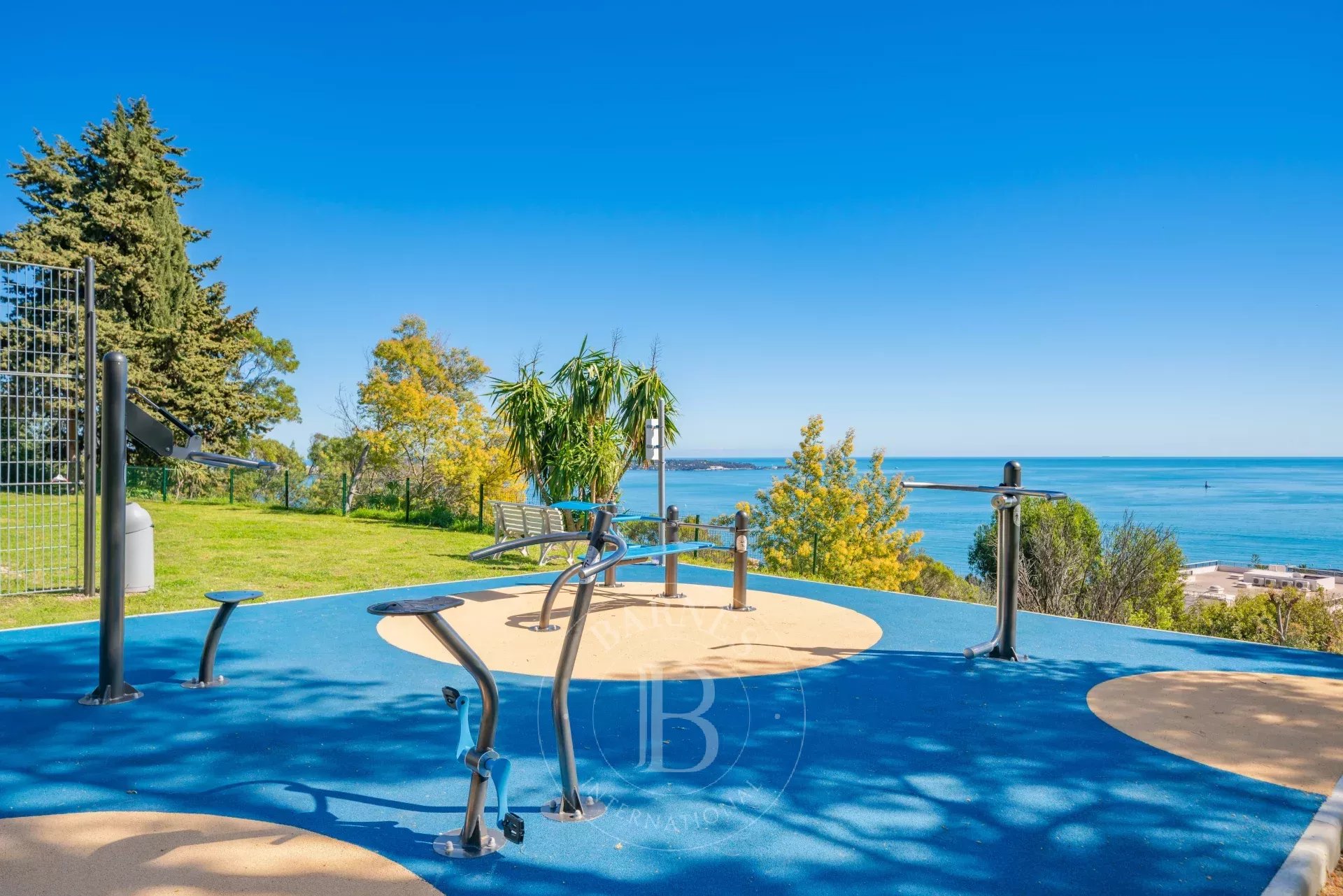 CANNES EDEN- VUE MER - 4 PIECES