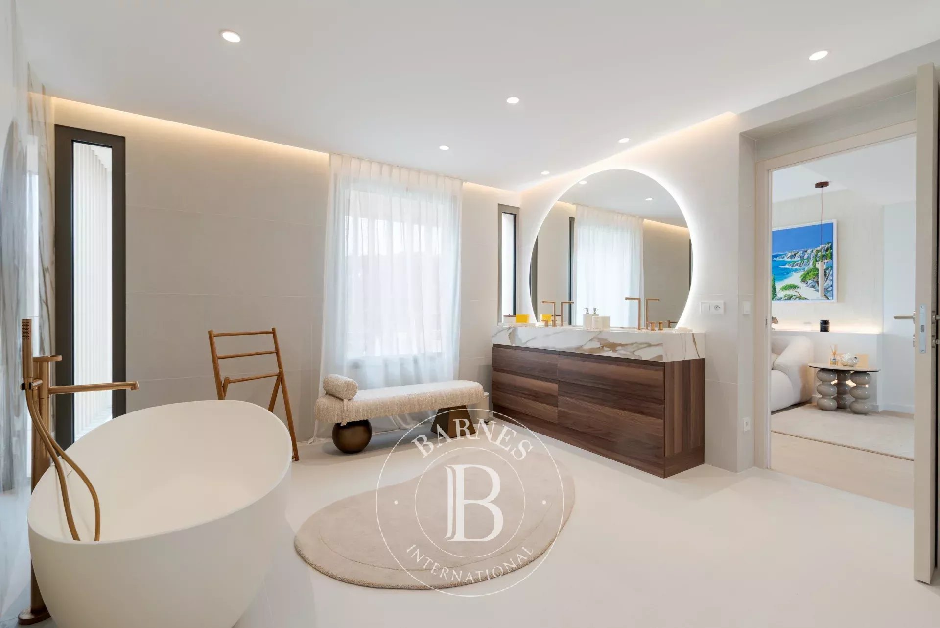 MOUGINS – VILLA CONTEMPORAINE – 5 CHAMBRES – VUE PANORAMIQUE