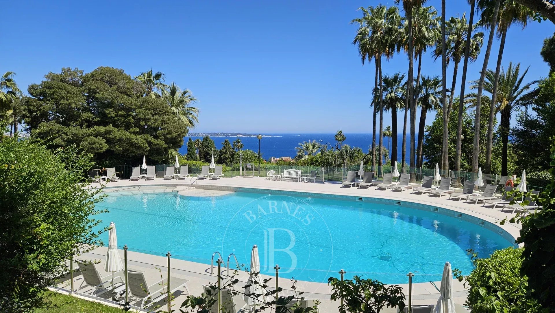 CANNES EDEN- VUE MER - 4 PIECES