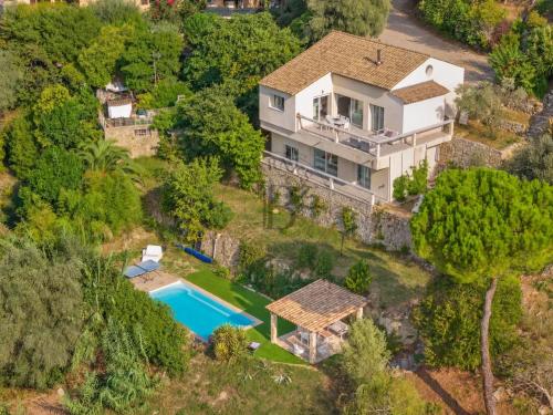 MOUGINS - VAL DE MOUGINS - AU CALME - A PROXIMITE DES COMMERCES