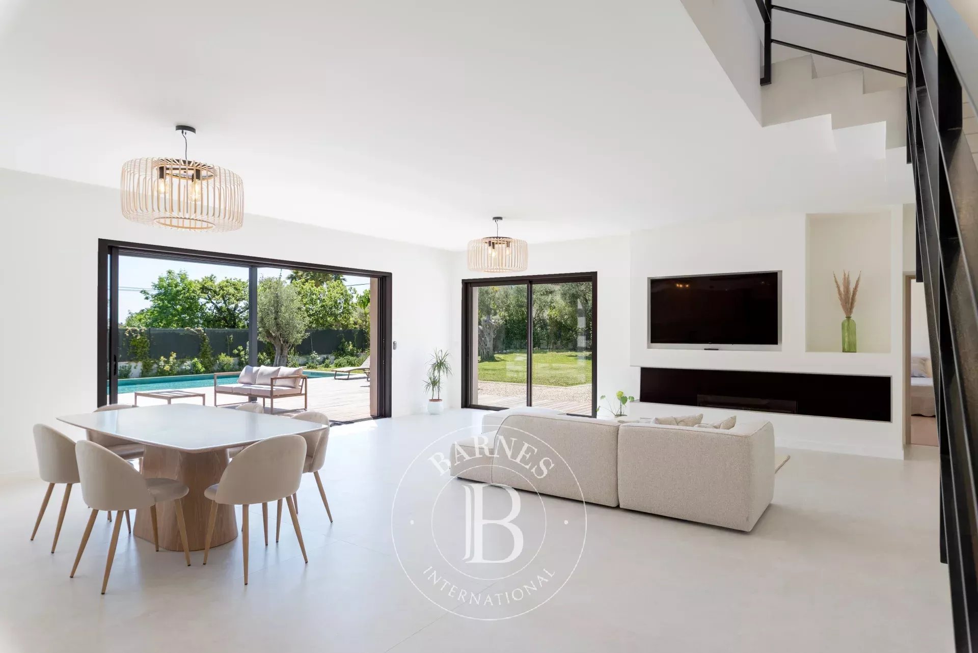 Roquefort-les-Pins - Villa contemporaine neuve aux prestations haut de gamme
