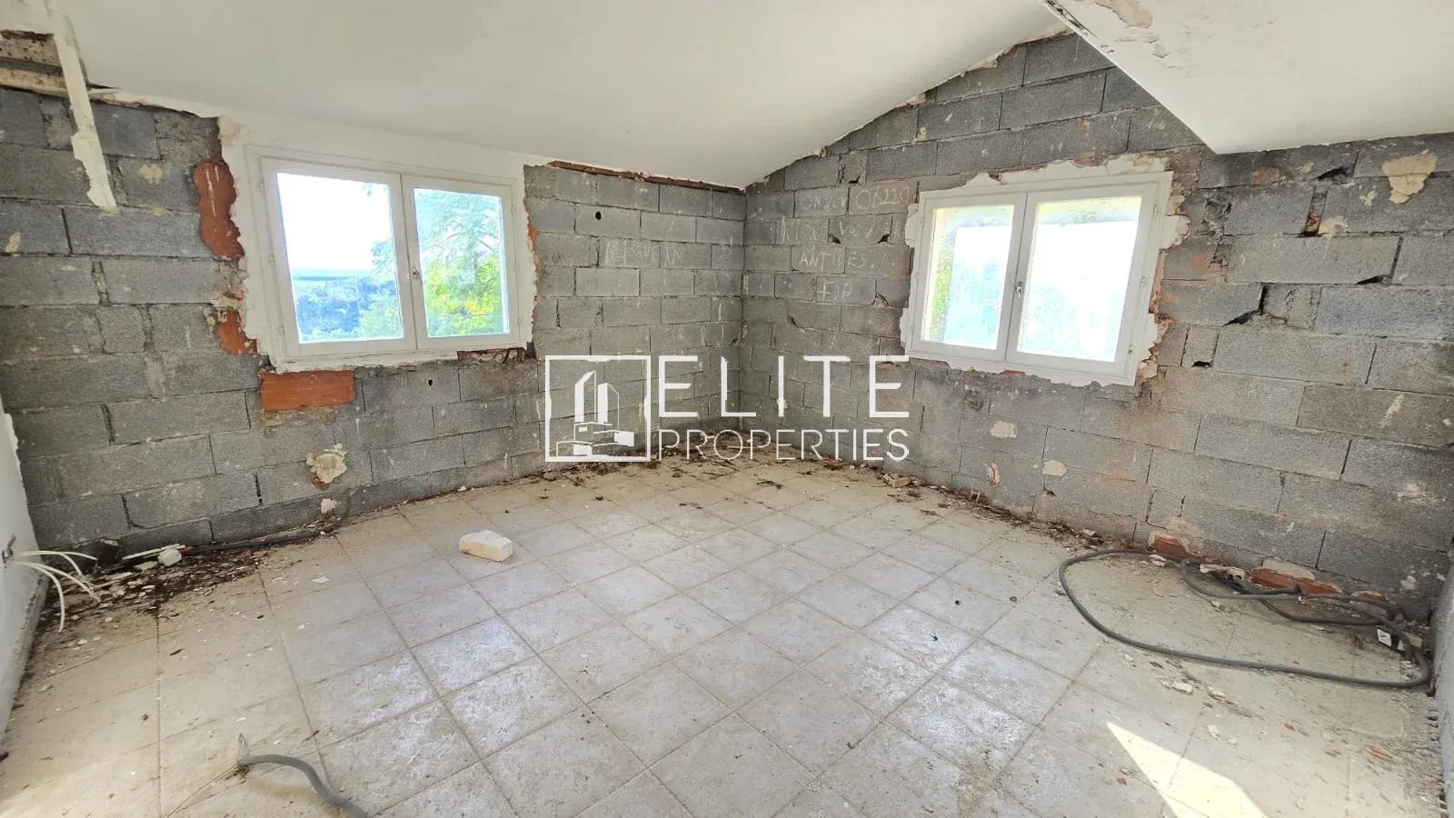 MAISON INDIVIDUELLE 7 PIÈCES 180 m² – VUE MER PANORAMIQUE – VALLAURIS
