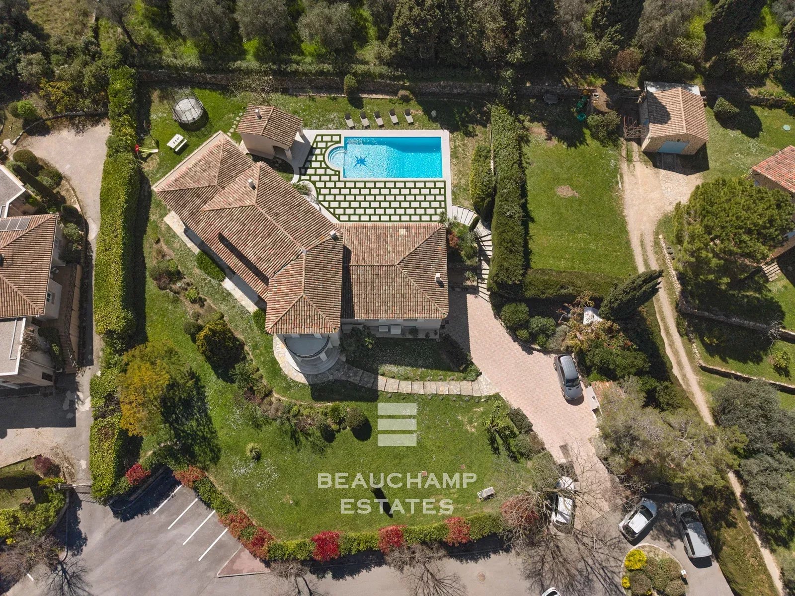 Villa néo-provençale 5 chambres avec piscine - Valbonne