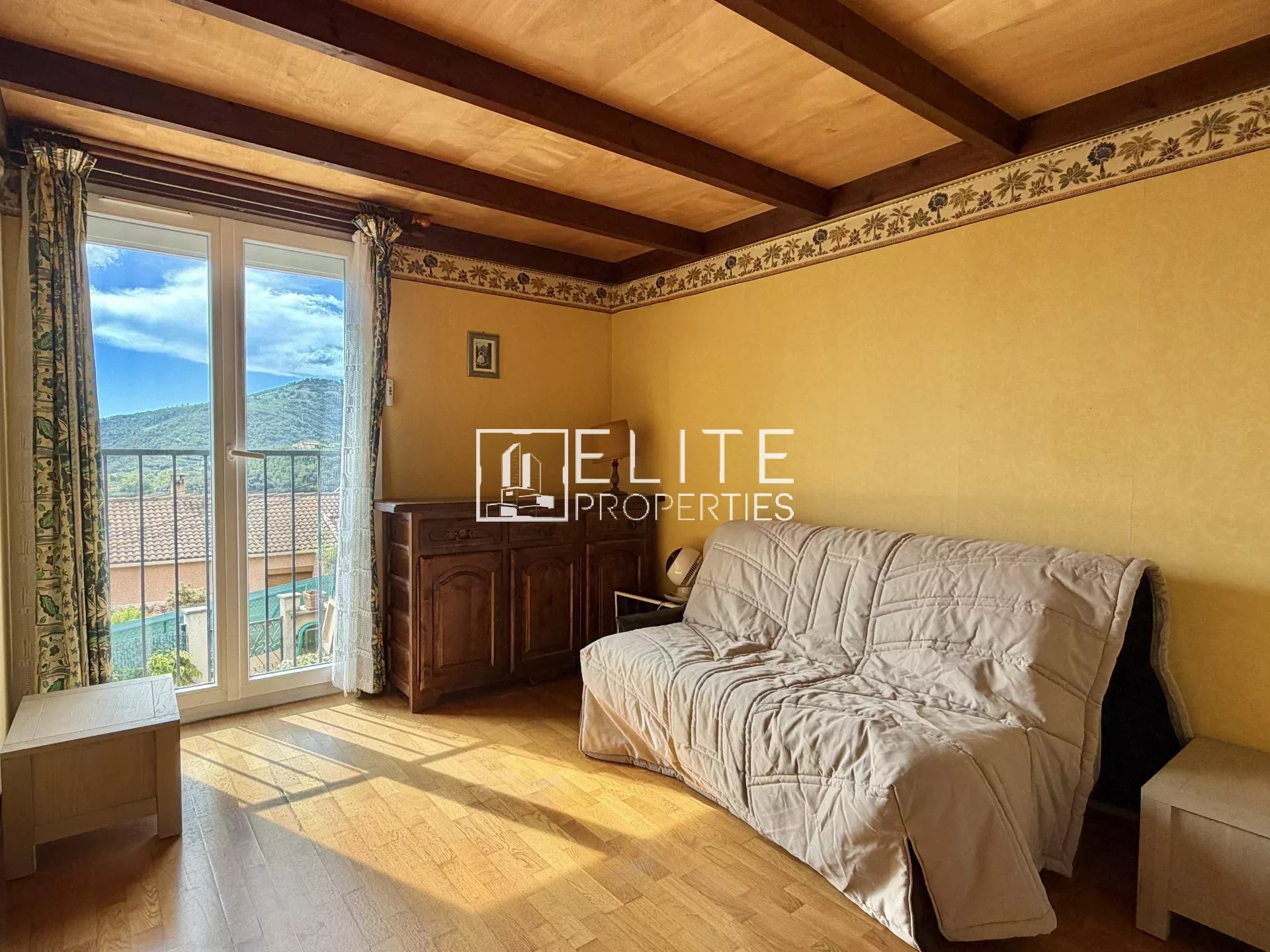 PÉGOMAS – MAISON JUMELÉE – VUE COLLINES & APERÇU MER