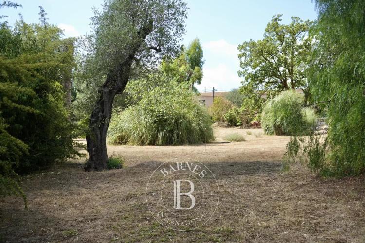 Roquefort les Pins - Terrain Calme Plat