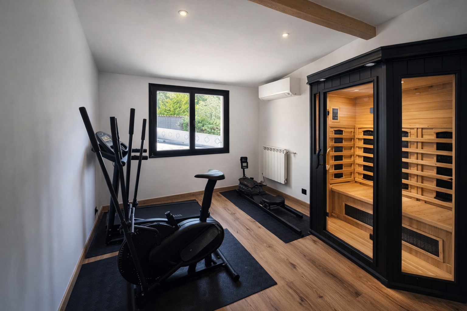 Roquefort-les-Pins – Villa rénovée de 208 m² avec piscine chauffée et jardin