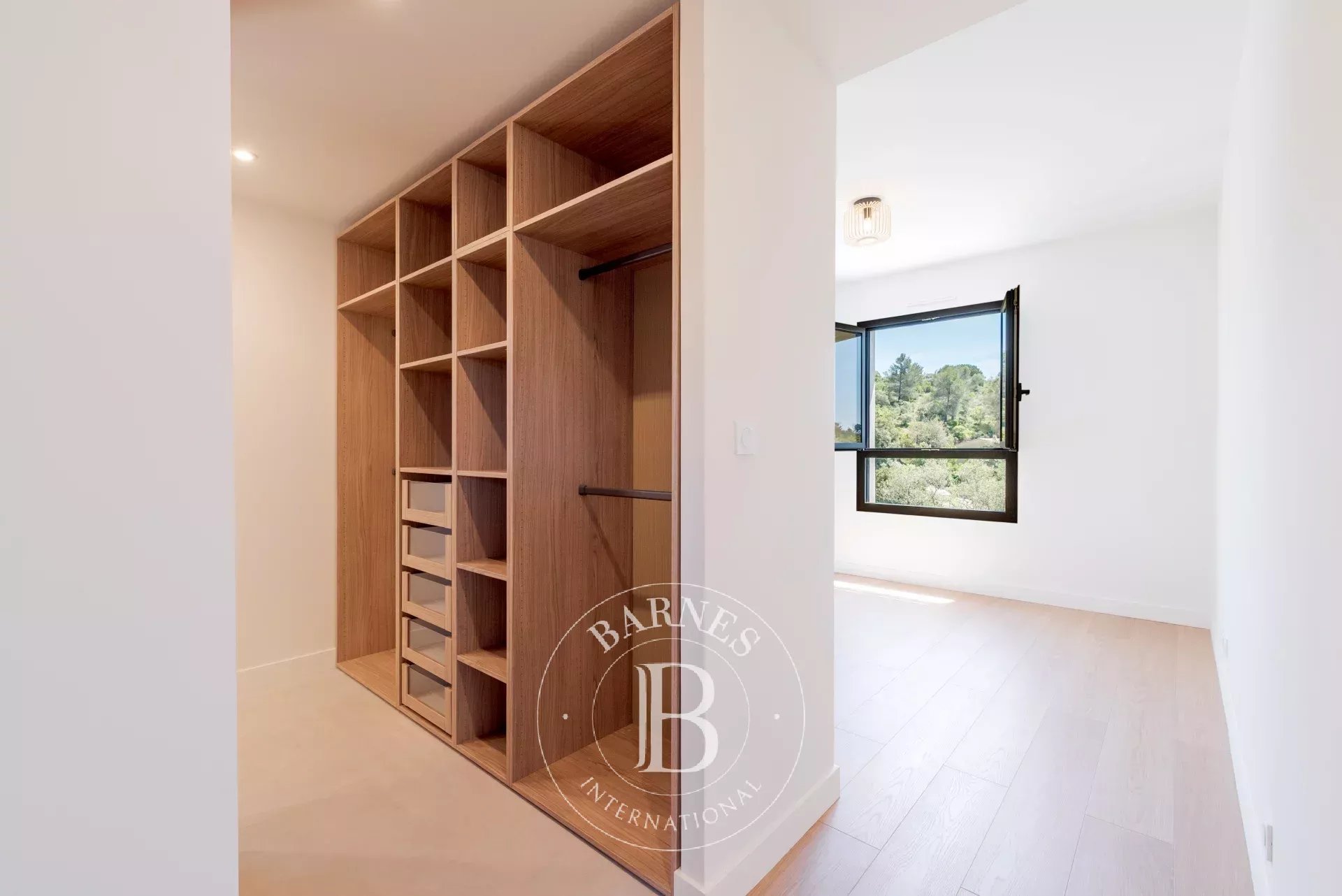 Roquefort-les-Pins - Villa contemporaine neuve aux prestations haut de gamme