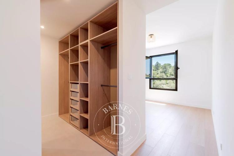 Roquefort-les-Pins - Villa contemporaine neuve aux prestations haut de gamme