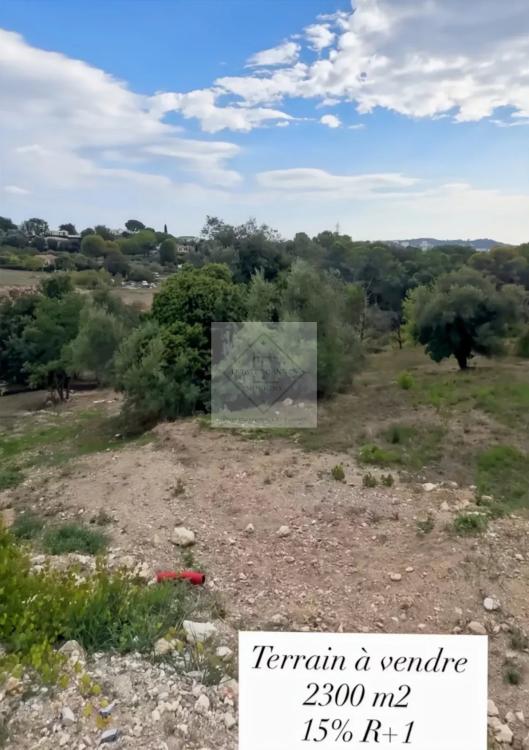 Terrain à vendre MOUGINS
