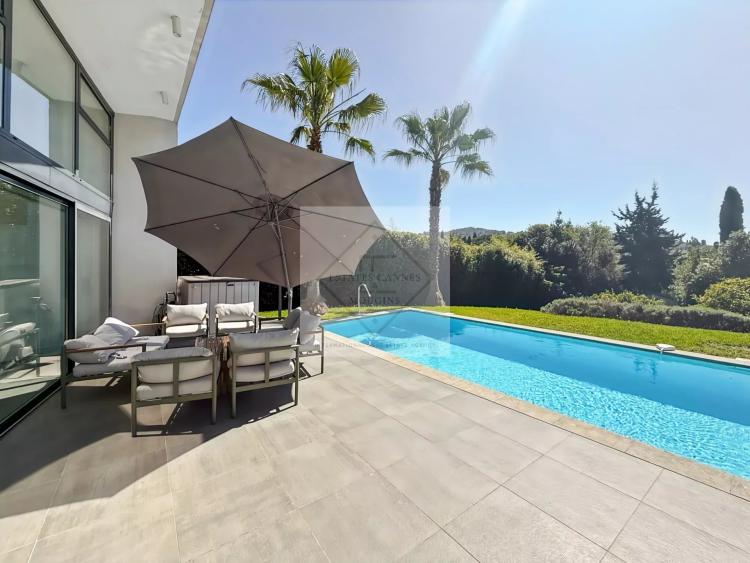 Villa à louer à l’année – Cœur de Mougins
