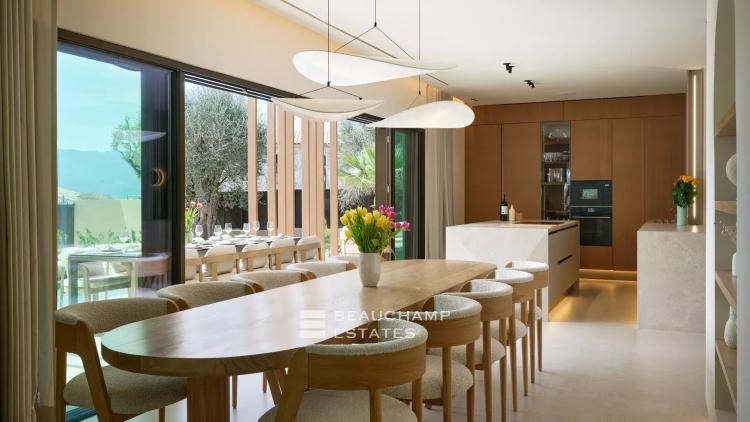 Villa contemporaine de 5 chambres proche de Mougins