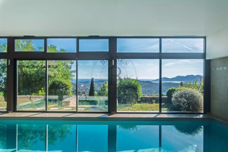 MOUGINS – COURTELINE – PROPRIÉTÉ AVEC VUE MER PANORAMIQUE