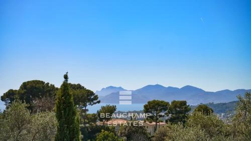 Villa provencale à rénover avec vue mer panoramique