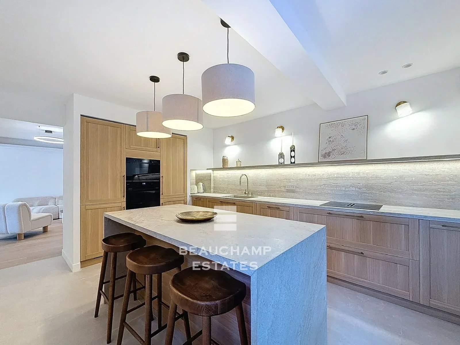 Villa rénovée avec prestations de qualité et 5 chambres en suite