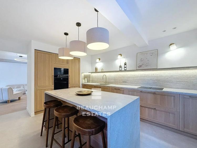 Villa rénovée avec prestations de qualité et 5 chambres en suite
