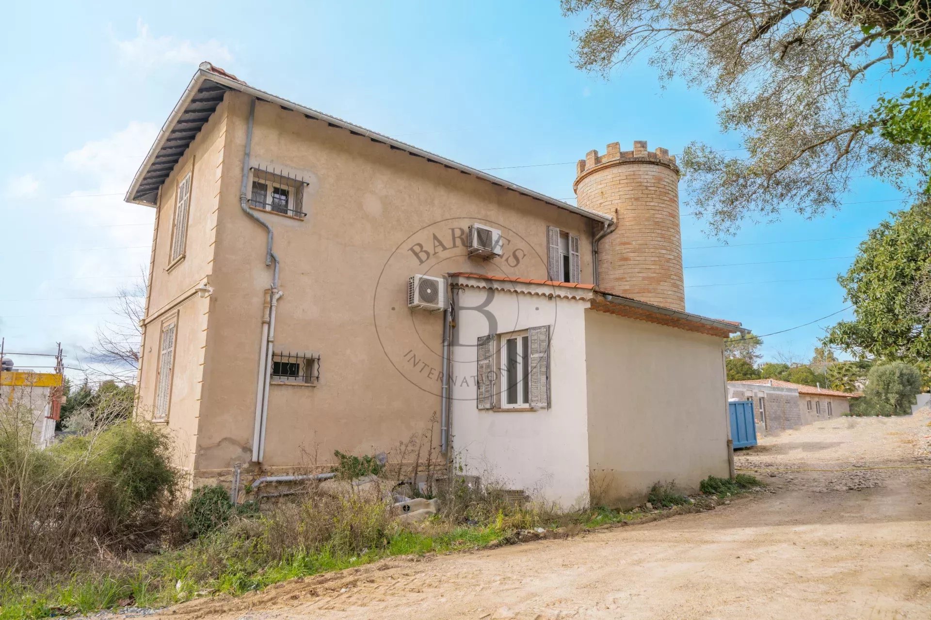 MOUGINS - FORT POTENTIEL - ADRESSE RECHERCHEE