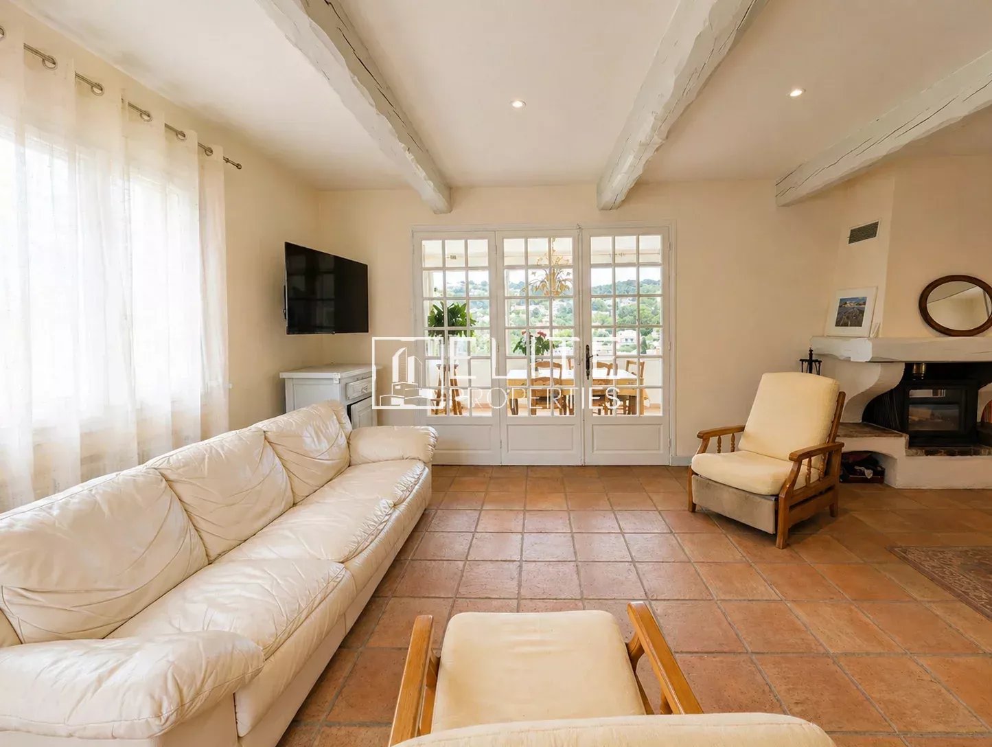 EXCLUSIVITE - LA ROQUETTE SUR SIAGNE , maison de 4 logements sur parcelle de 1990 m²