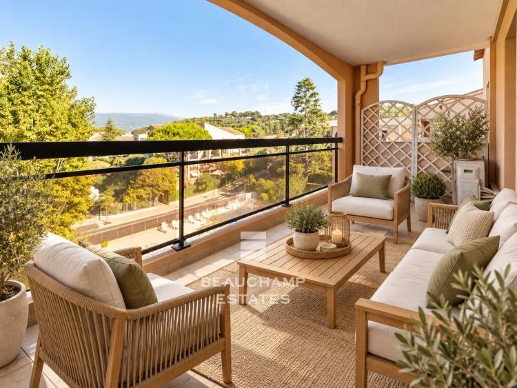 Mougins Tournamy - Appartement 4 pièces au dernier étage