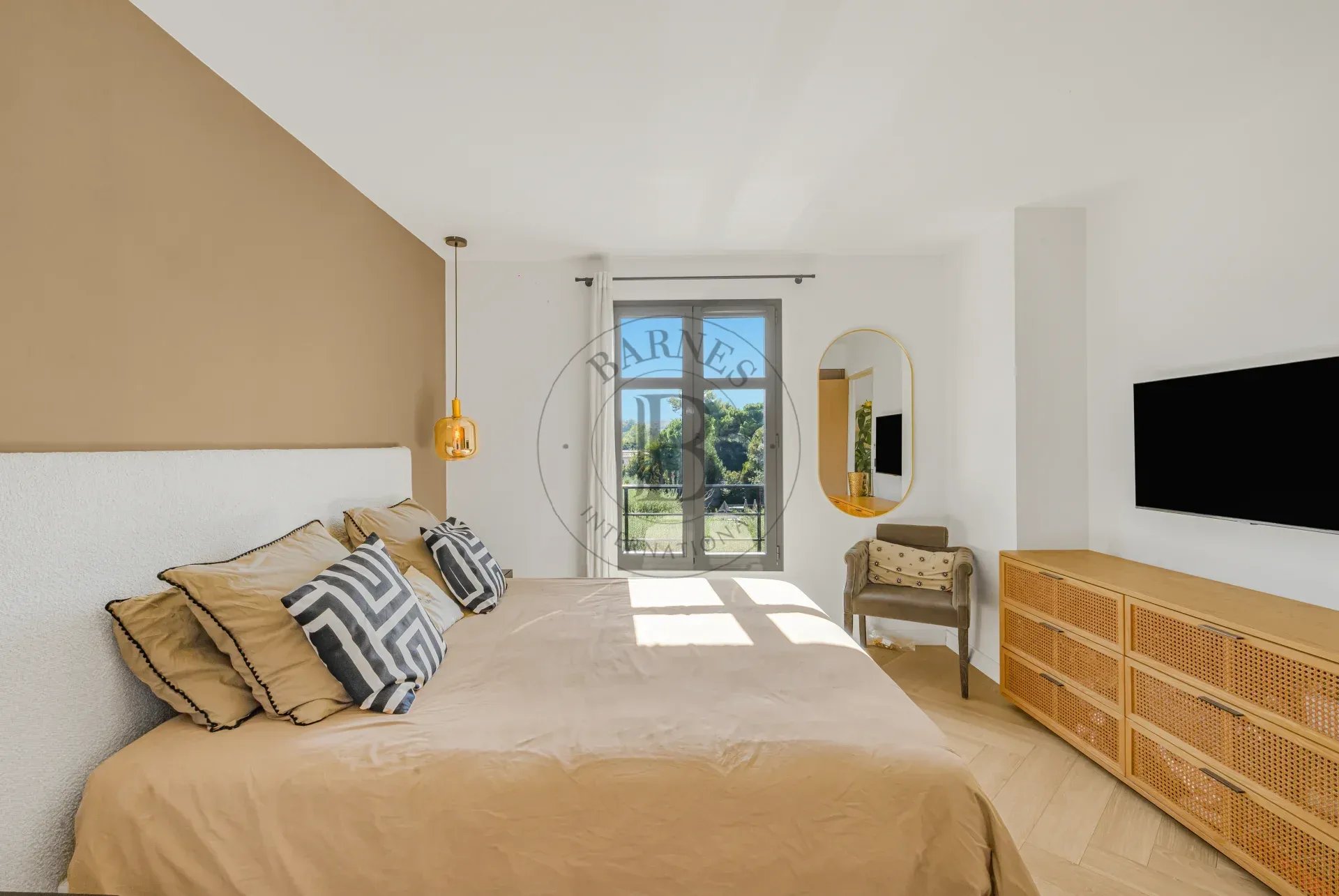 APPARTEMENT - 3 PIECES - DERNIER ETAGE - TERASSE - PISCINE