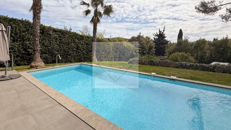 Villa à louer à l’année – Cœur de Mougins