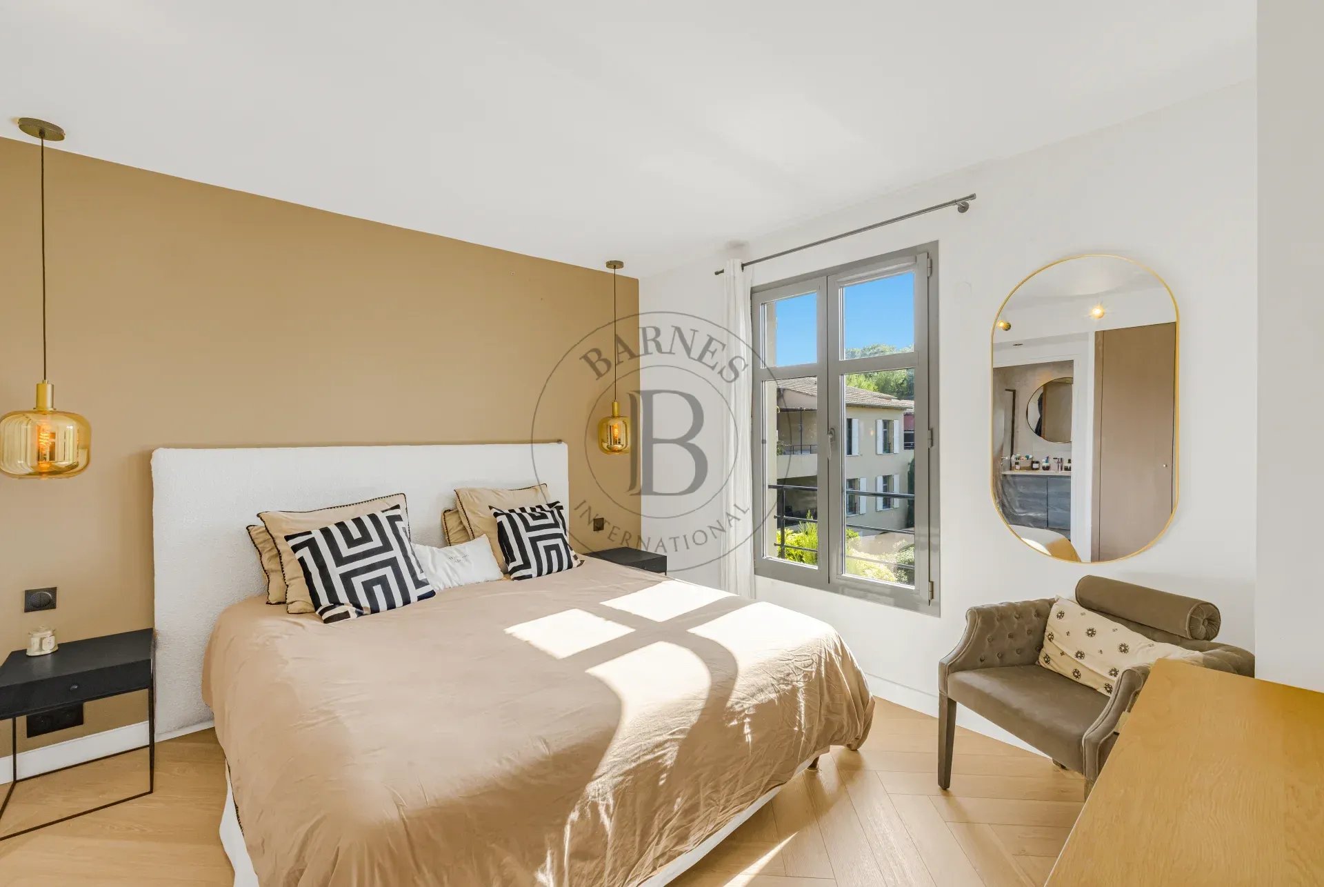 APPARTEMENT - 3 PIECES - DERNIER ETAGE - TERASSE - PISCINE