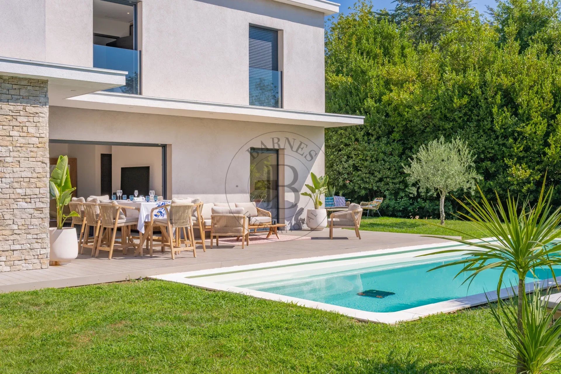 MOUGINS - VILLA CONTEMPORAINE – 4 CHAMBRES