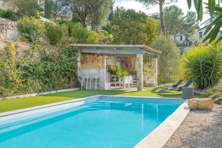 MOUGINS - VAL DE MOUGINS - AU CALME - A PROXIMITE DES COMMERCES
