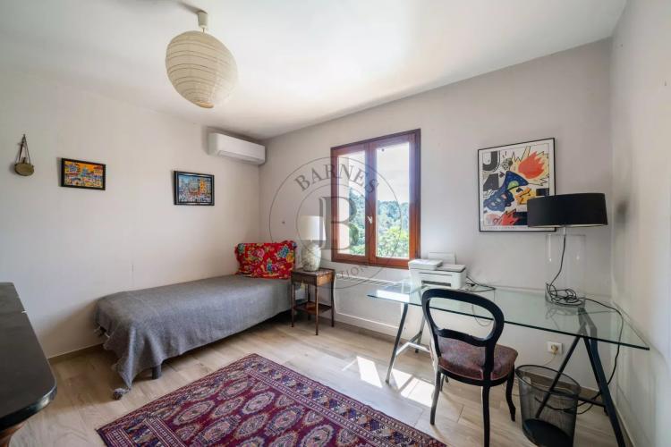 LA ROQUETTE SUR SIAGNE - VILLA FAMILIALE - VUE PANORAMIQUE