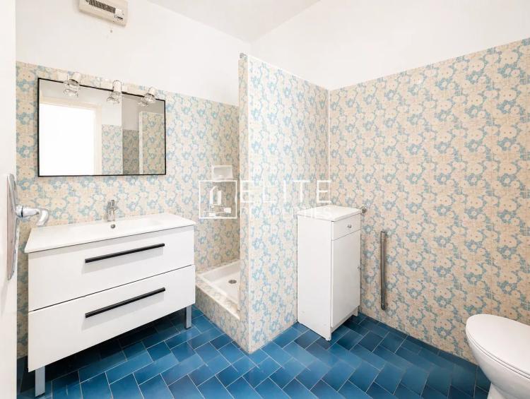 EXCLUSIVITE - LA ROQUETTE SUR SIAGNE , maison de 4 logements sur parcelle de 1990 m²