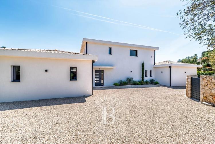Roquefort-les-Pins - Villa contemporaine neuve aux prestations haut de gamme