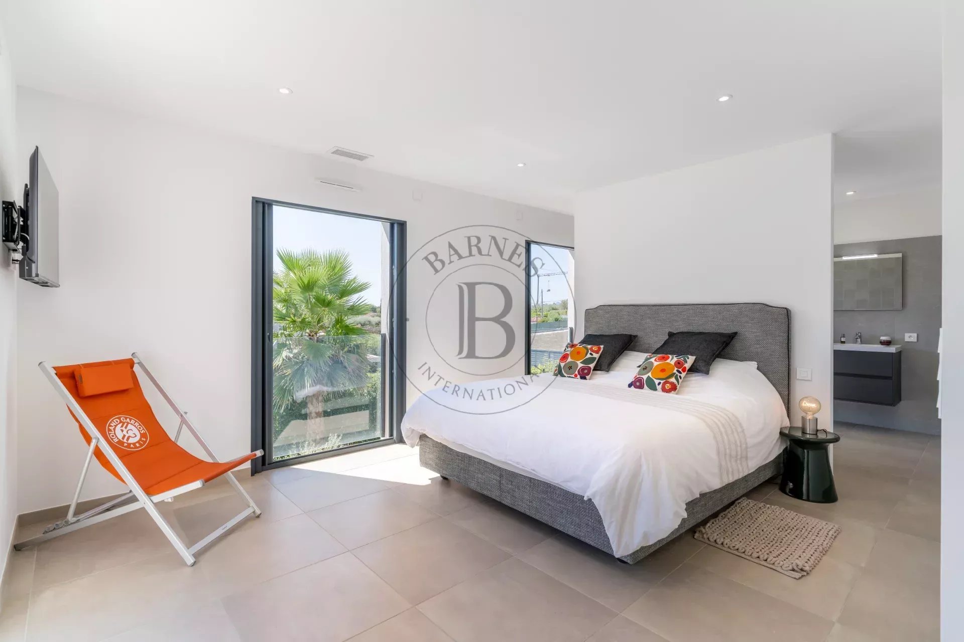 MOUGINS - VILLA CONTEMPORAINE – 4 CHAMBRES