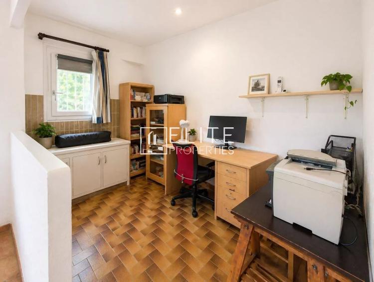 EXCLUSIVITE - LA ROQUETTE SUR SIAGNE , maison de 4 logements sur parcelle de 1990 m²