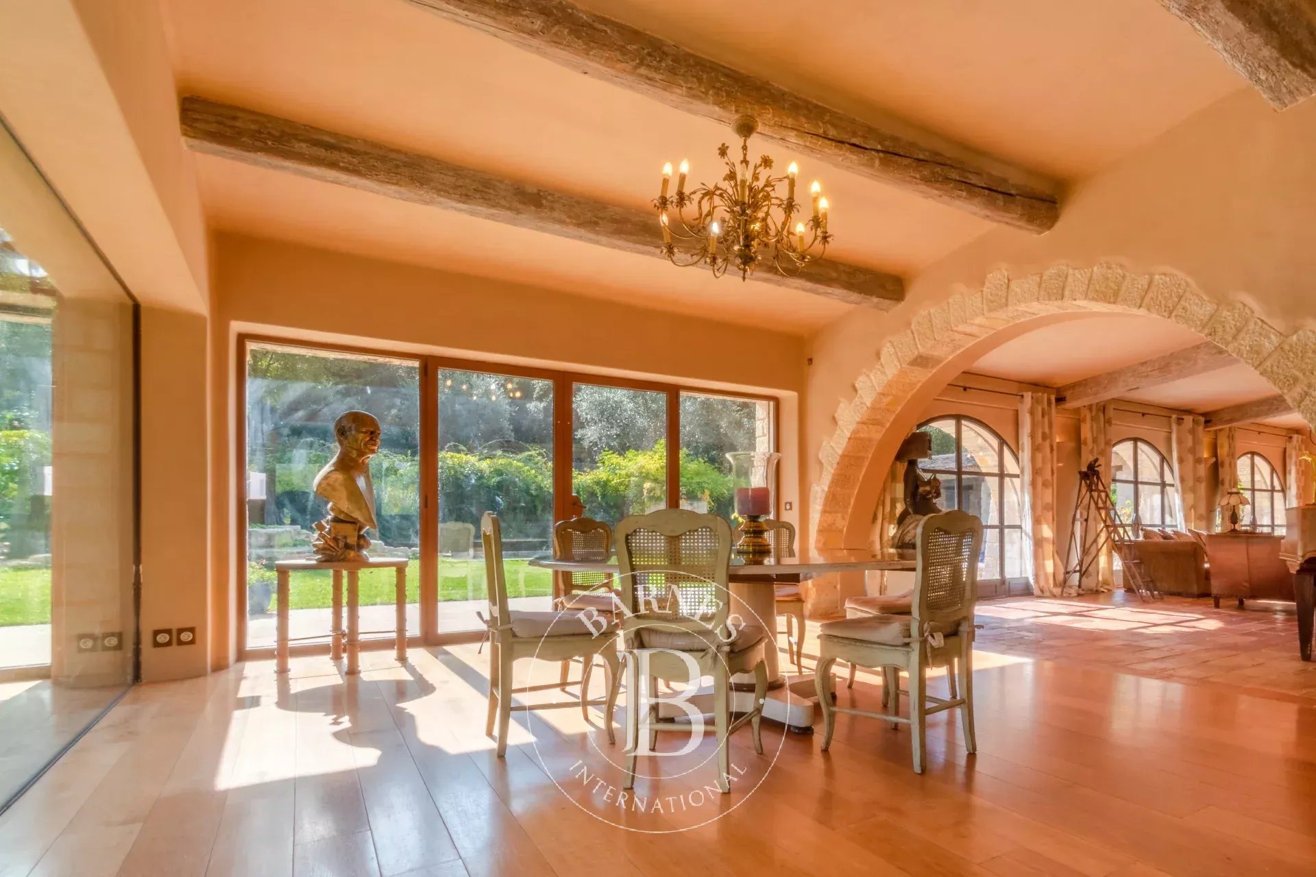 Entre Cannes et Monaco - Unique propriété équestre de près de 8 hectares avec bastide en pierre