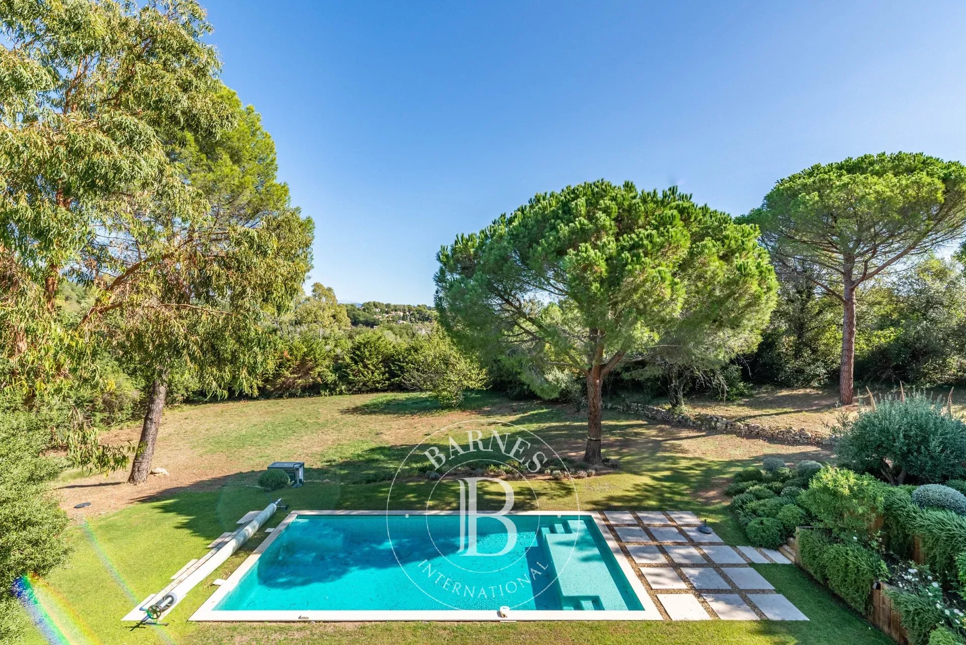 Valbonne - Domaine fermé - 5 chambres - Piscine